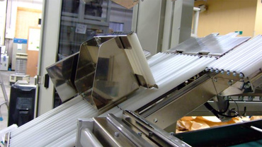 Conveyor technology cartoner