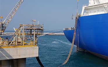 Shore power connections from FSU/FSRU