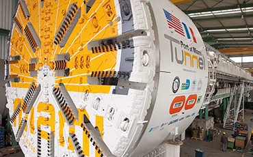 Tunnel boring machine