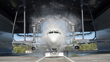De-icing aircraft