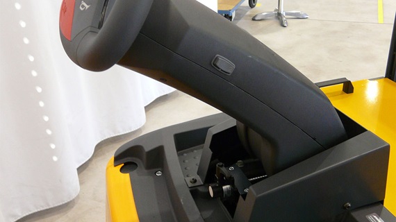 Jet pilot with drylin linear unit