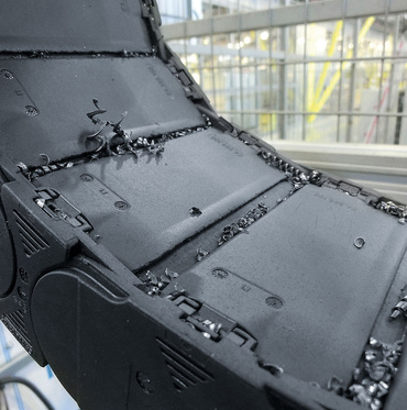 Test of the impermeability of igus® e-tubes