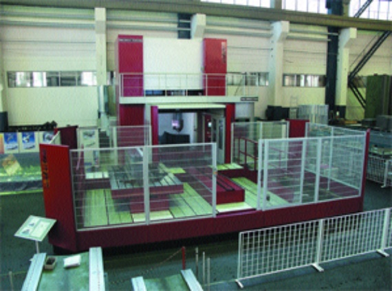 Portal milling machine