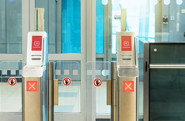 Closed barrier systems