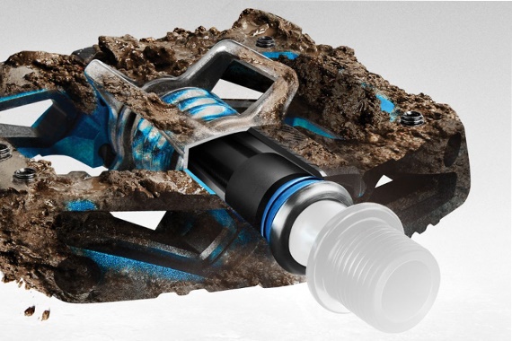 Bicycle pedals with iglidur plain bearings function despite dirt