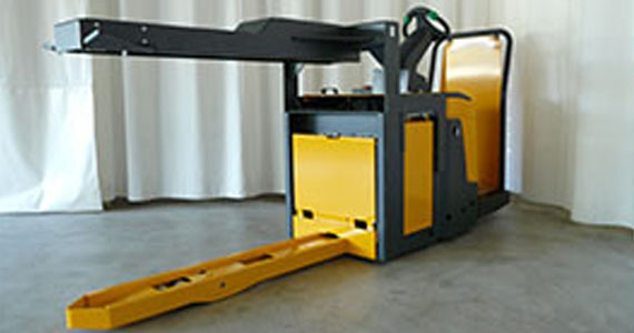 drylin SHT linear axis in forklift