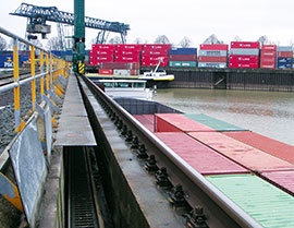 Rol e-chain in crane systems