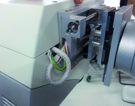 Stand for microscope with dylin lead screw