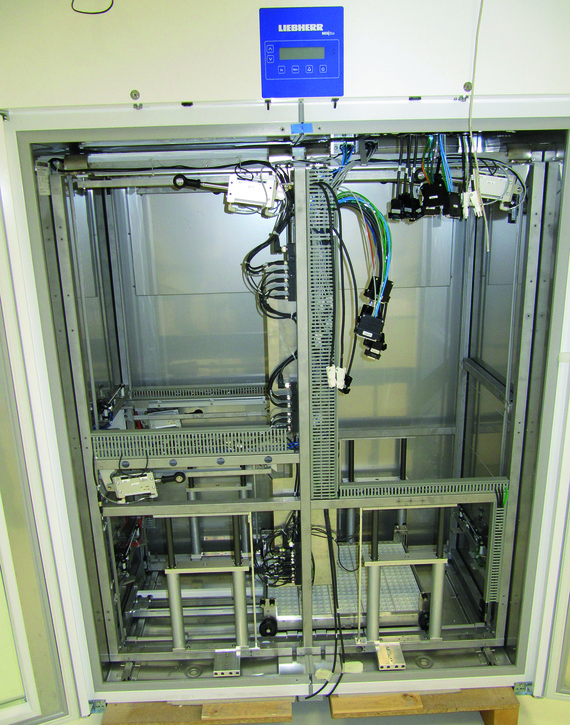 Cooling system for blood samples