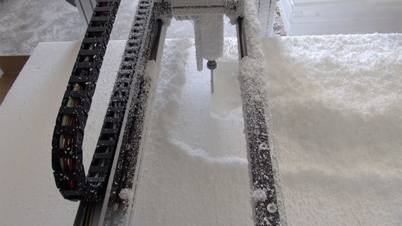 Milling machine with drylin linear bearings